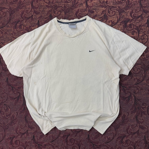 Y2K Nike Swoosh Tee - Picture 1 of 5